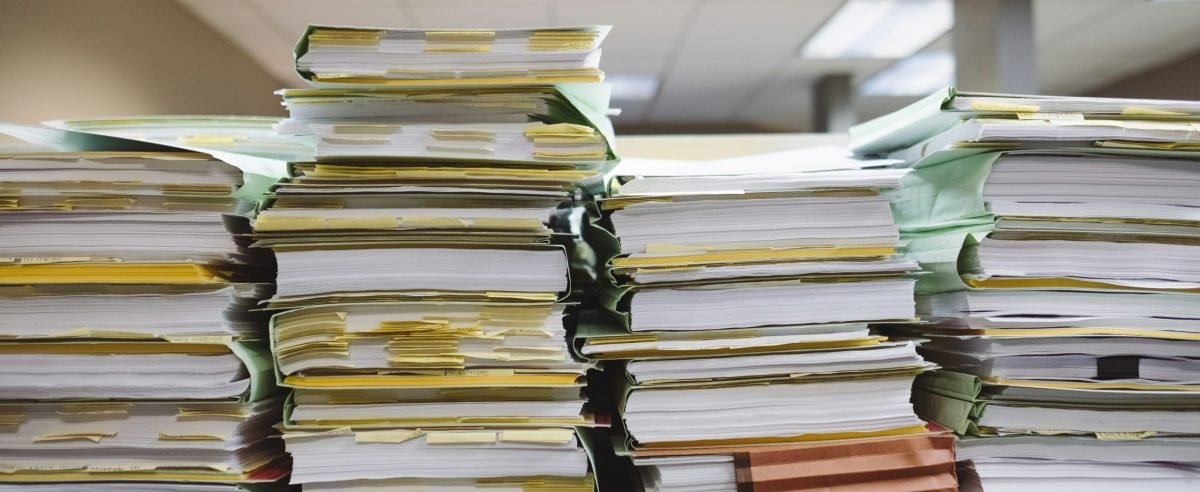 Nie wyrzucaj faktur sprzed startu działalności – możesz na nich zyskać!